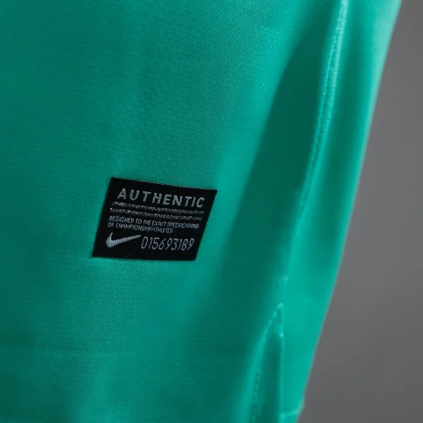 Barcelona 10/11 Away Long Sleeve Retro Jersey