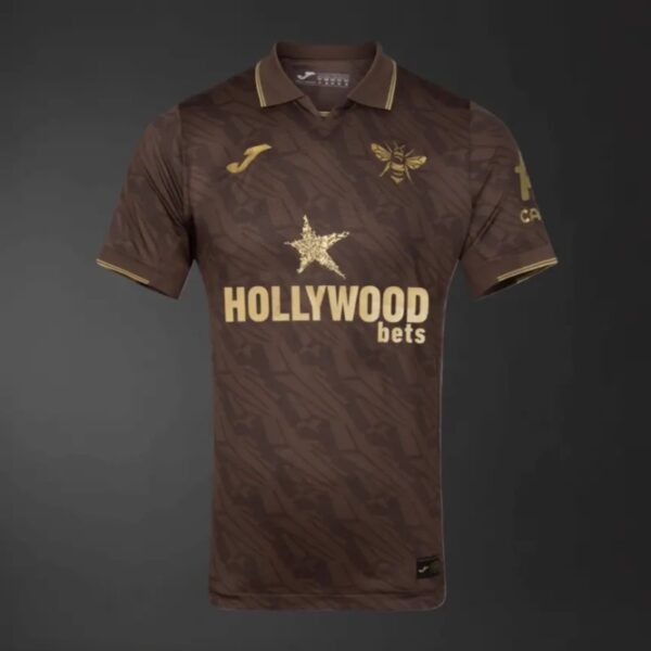 Brentford 2025/26 Away Jersey – Official Edition