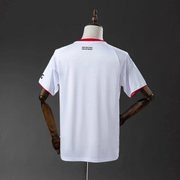 Eintracht Frankfurt 2025/26 Away Jersey – Official Edition