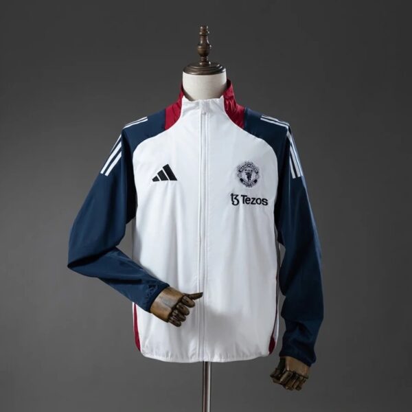 img_4438 Manchester United Windbreaker 2025/26