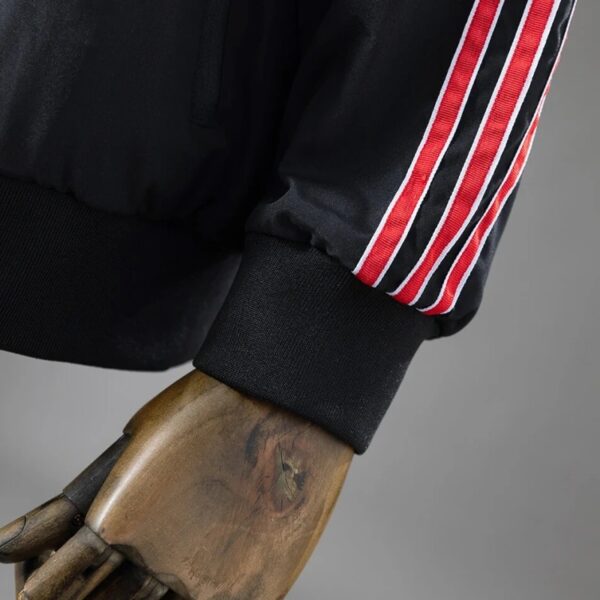 Manchester United Retro Windbreaker