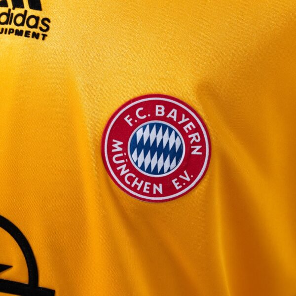 Bayern Munich 1993/95 Away Retro Jersey – Classic Edition