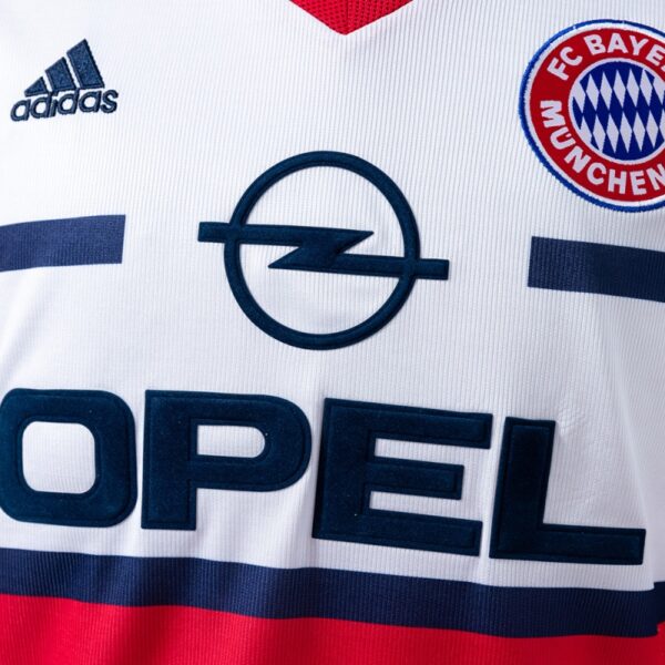 Bayern Munich 1999 Away Retro Jersey – Classic Edition