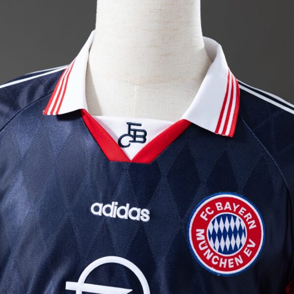 Bayern Munich 1997/98 Home Retro Jersey – Classic Edition