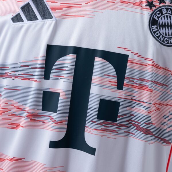 Bayern Munich 2025/26 Away Jersey – Official Edition