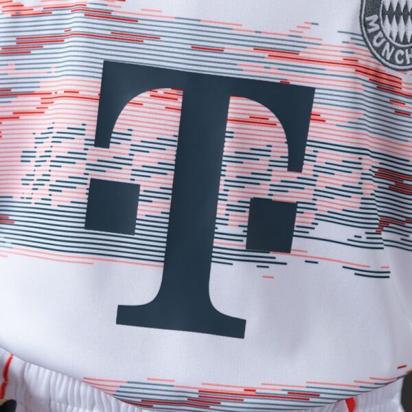 Bayern Munich 2025/26 Kids Away Kit – Full Set