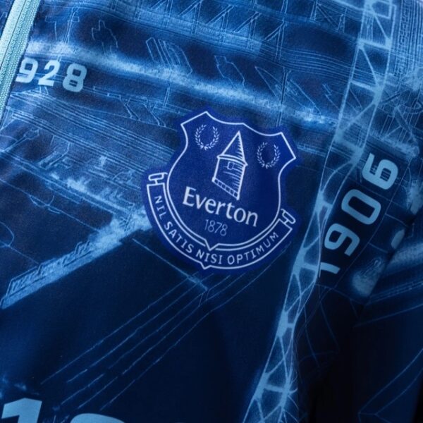 Everton 2025/26 Reversible Anthem Jacket – Official Style Edition