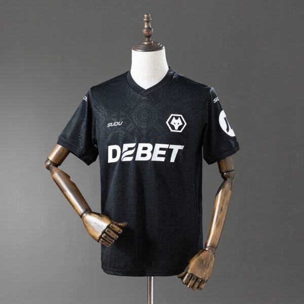 Wolves 2025/26 Goalkeeper Jersey – Official Edition