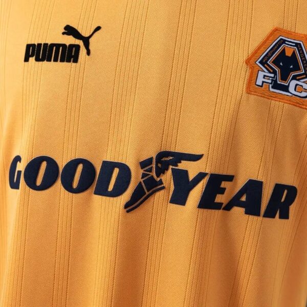 Wolves Retro 1998/99 Home Jersey Retro