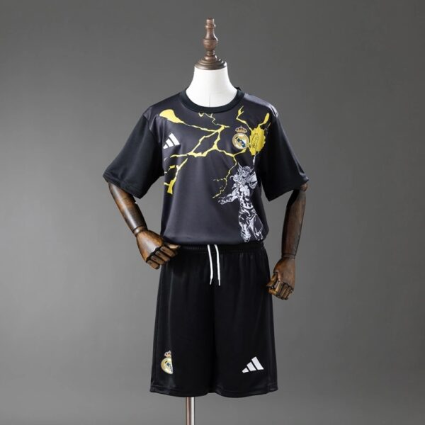 Real Madrid 2025/26 Marvel Kids Kit – Special Edition