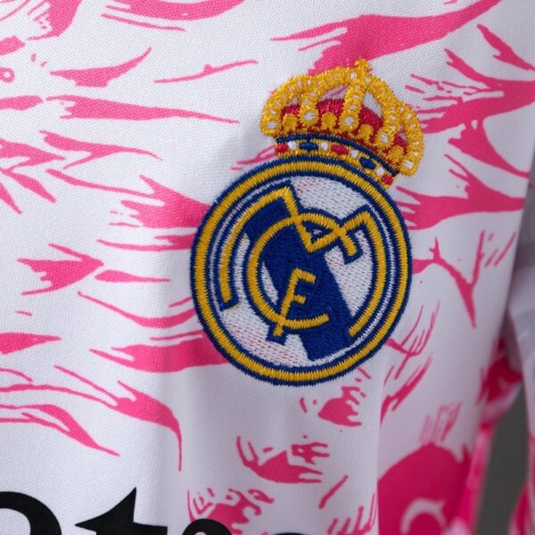 img_5653 Real Madrid 2025/26 Pink Kids Kit – Special Edition