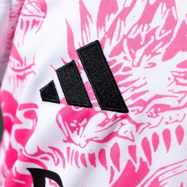 img_5655 Real Madrid 2025/26 Pink Kids Kit – Special Edition