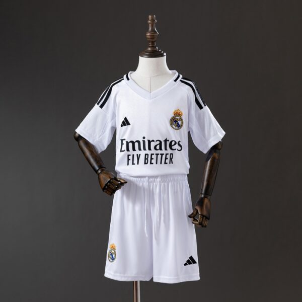 Real Madrid 2024/25 Home Jersey – Official Style Edition