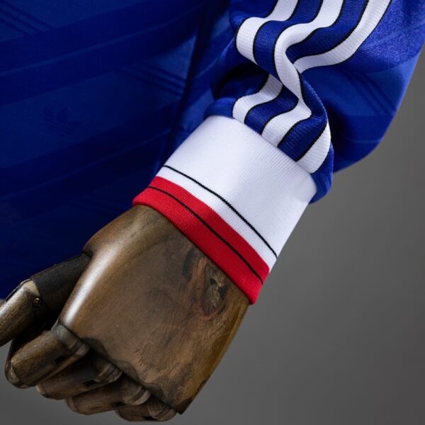 img_6034 Manchester United 1986/88 Away Long Sleeve Retro Jersey – Classic 80s Edition