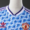 Manchester United 1990/92 Away Retro Jersey – Classic Sharp Edition