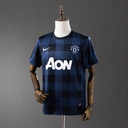 img_6216 Manchester United 2013/14 Away Retro Jersey – Navy & Black Classic Edition