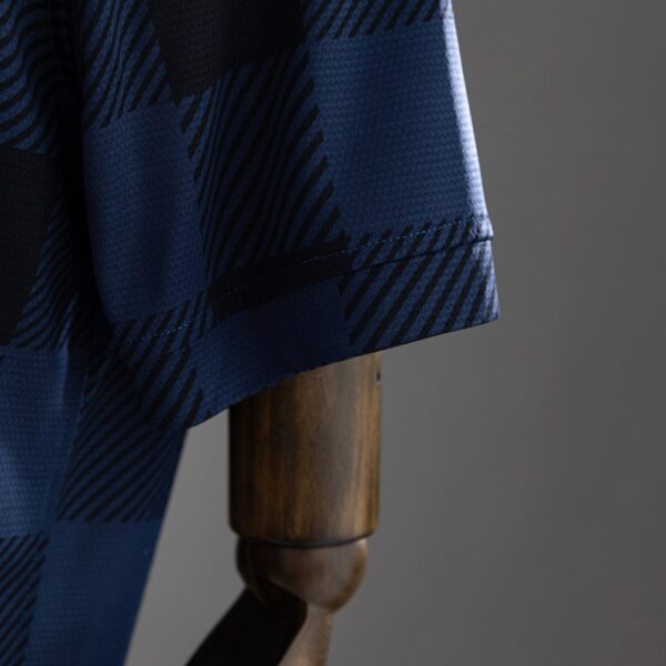 Manchester United 2013/14 Away Retro Jersey – Navy & Black Classic Edition