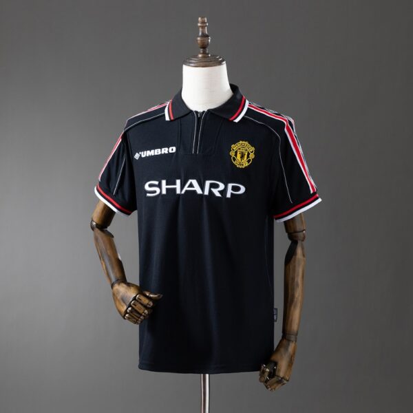 img_6334 Manchester United 1998/99 Retro Iconic Black Jersey – Treble Season Edition