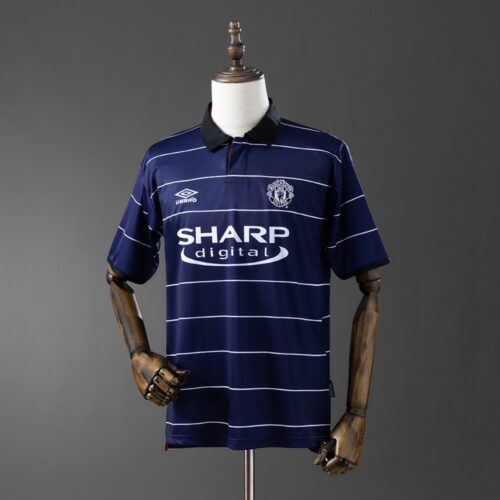 Manchester United 1999/00 Away Retro Jersey