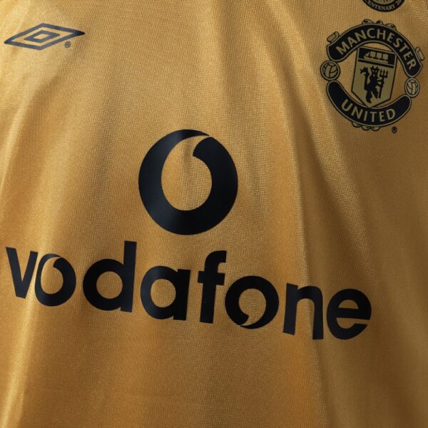 Manchester United 2001/02 Centennial Reversible Retro Jersey – 100 Year Anniversary Edition