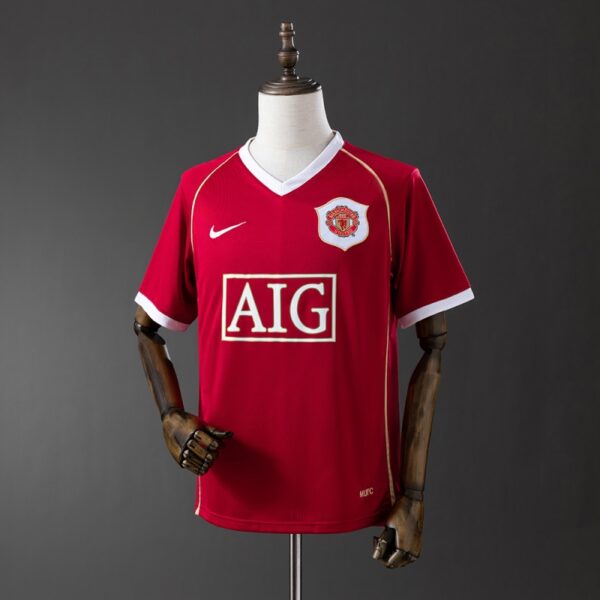 Manchester United 2006/07 Home Retro Jersey – Champions Red Edition