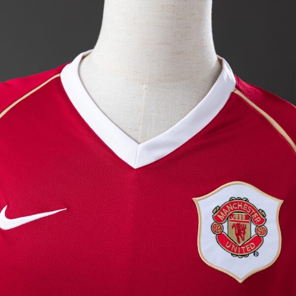 Manchester United 2006/07 Home Retro Jersey – Champions Red Edition