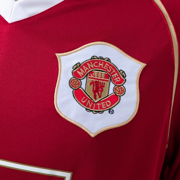 Manchester United 2006/07 Home Retro Jersey – Champions Red Edition