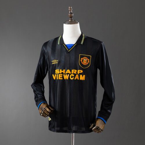 Manchester United 1993/94 Away Long Sleeve Retro Jersey – Classic Black Edition