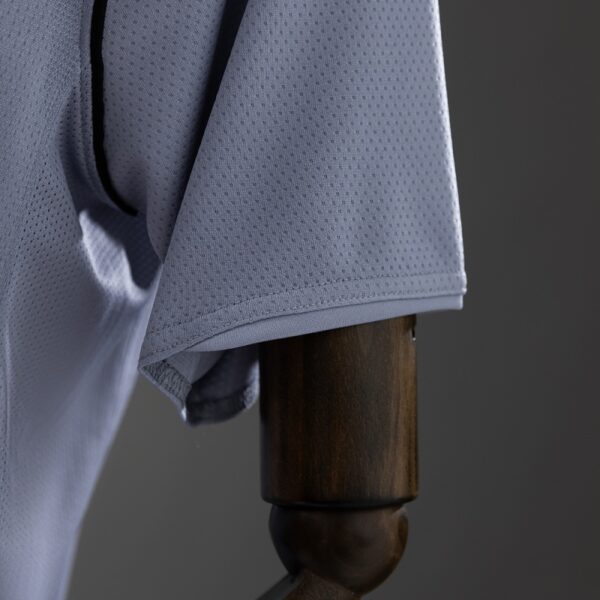 Manchester United 2007 Goalkeeper Grey Retro Jersey – Classic Keeper Edition