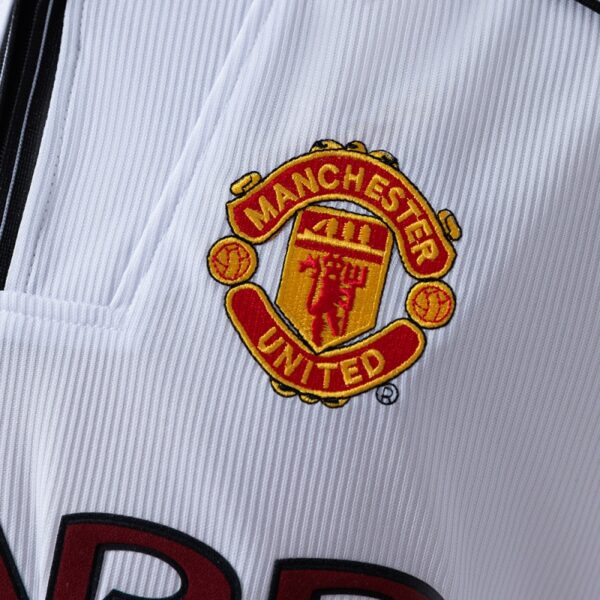 Manchester United 1998/99 Away White Retro Jersey – Treble Season Edition