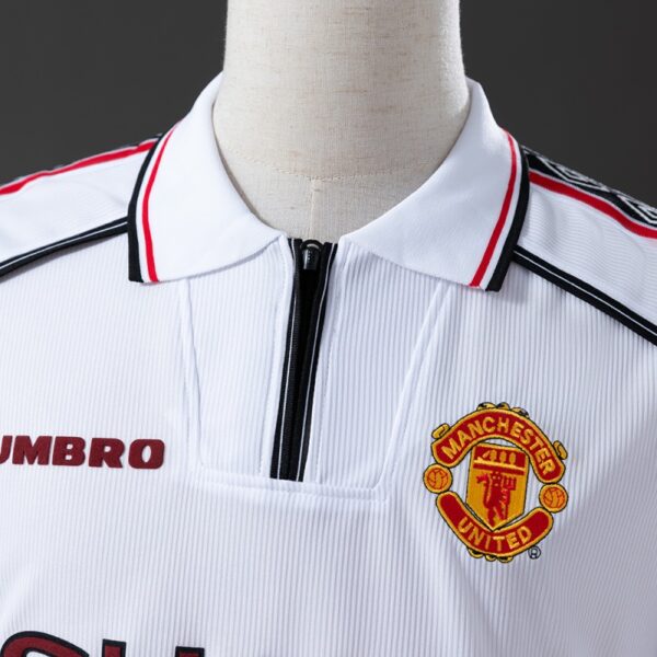 Manchester United 1998/99 Away White Long Sleeve Retro Jersey – Treble Edition
