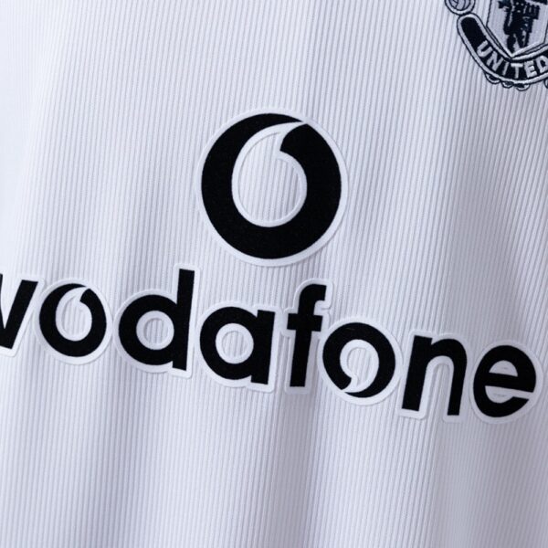 Manchester United 2000/01 Away White Long Sleeve Retro Jersey – Classic Champions Edition