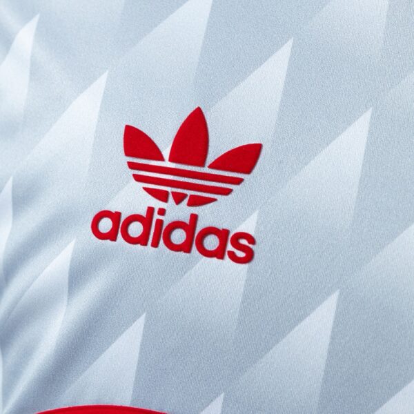 Liverpool 1989/91 Away Retro Jersey – Classic 90s Edition