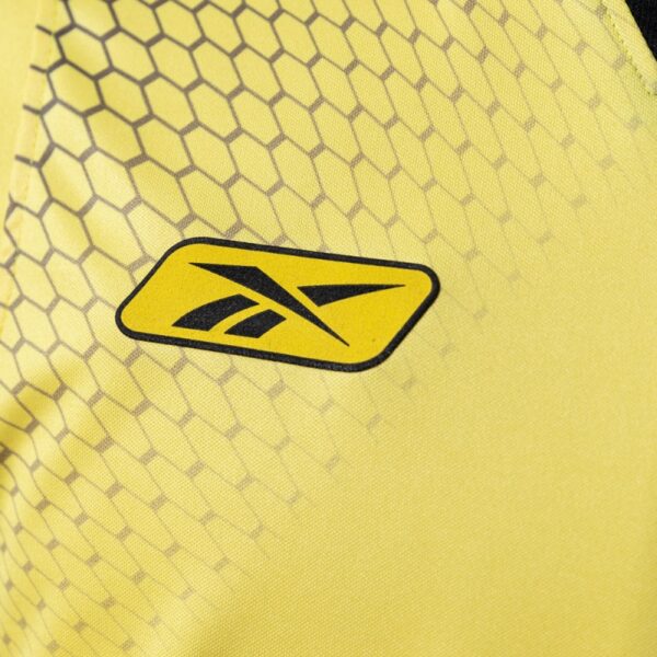 Liverpool F.C. 2004/05 Away Retro Jersey