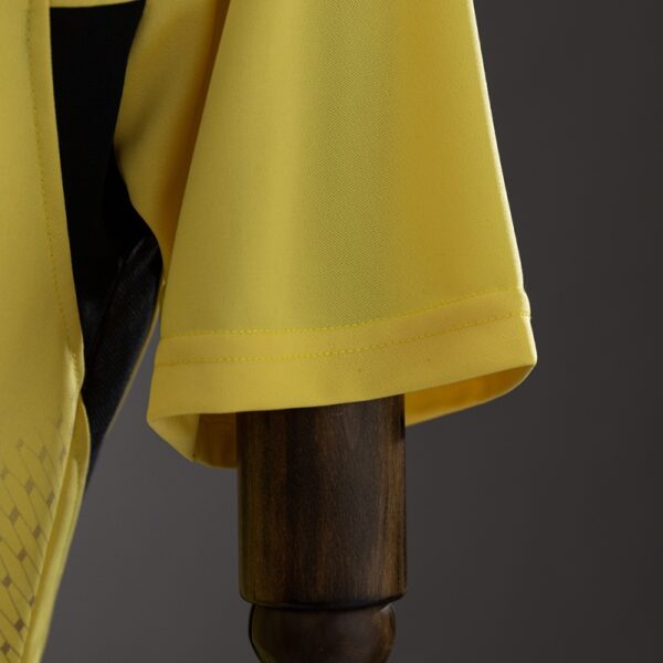 Liverpool F.C. 2004/05 Away Retro Jersey