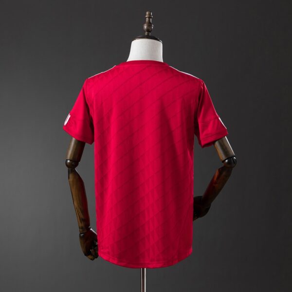 Liverpool F.C. 2010/11 Home Retro Jersey