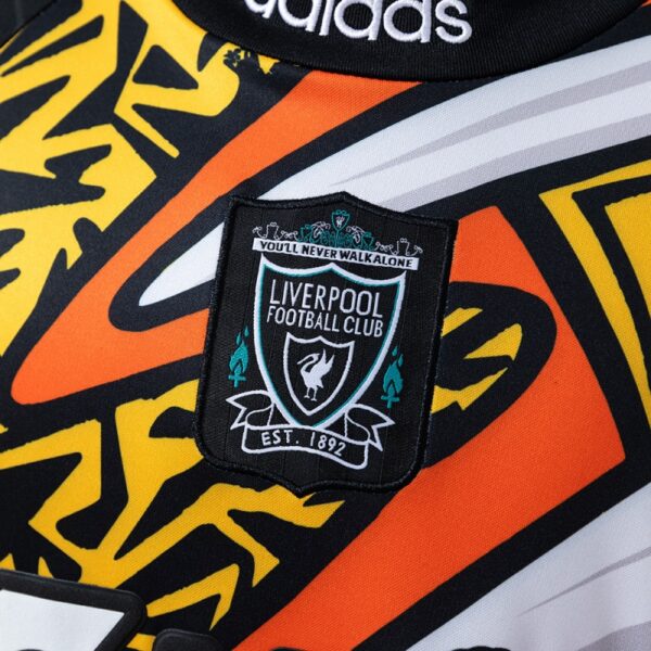 Liverpool F.C. 1995/96 Goalkeeper Long Sleeve Retro Jersey