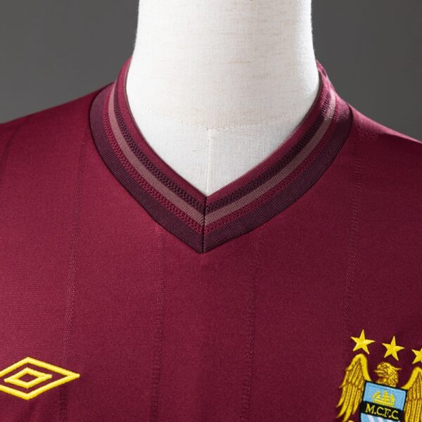 img_7202 Manchester City F.C. 2012/13 Away Retro Jersey