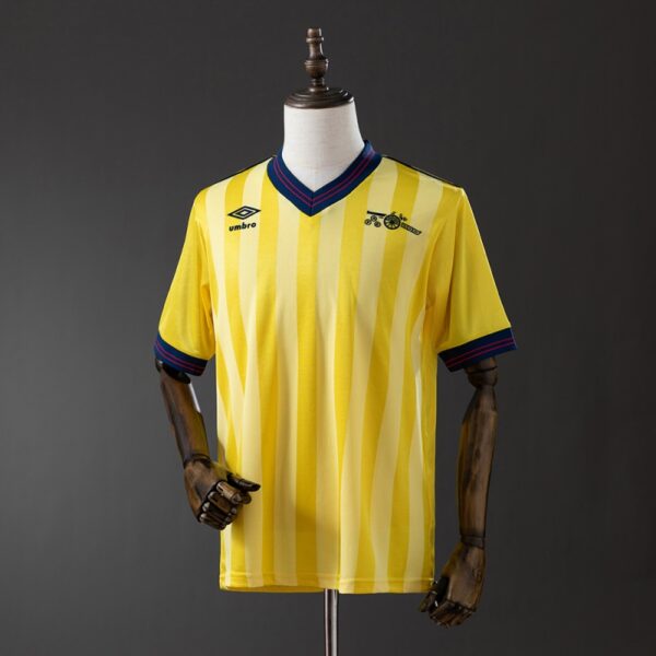 Arsenal F.C. 1983/86 Away Retro Football Shirt