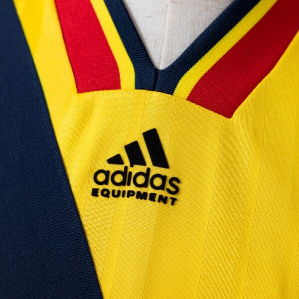 Arsenal F.C. 1983/86 Away Retro Football Shirt