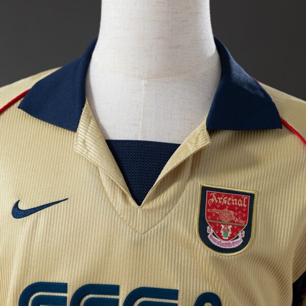 img_7392 Arsenal F.C. 2001/02 Away Retro Football Shirt