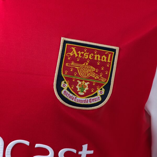 Arsenal F.C. 2001/02 Home Retro Football Shirt