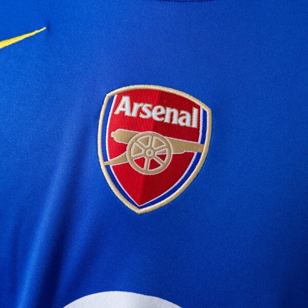 img_7417 Arsenal F.C. 2004/05 Away Retro Football Shirt