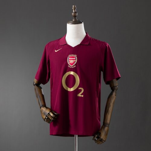 Arsenal F.C. 2005/06 Home Retro “Highbury Final Season” Football Shirt