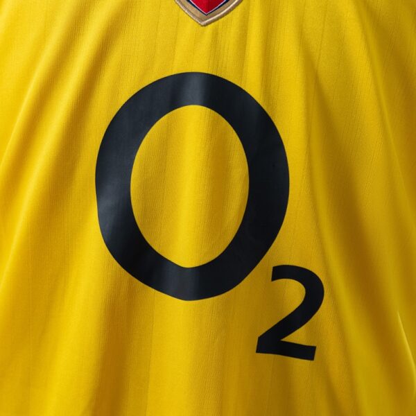 Arsenal F.C. 2005/06 Away Retro Football Shirt