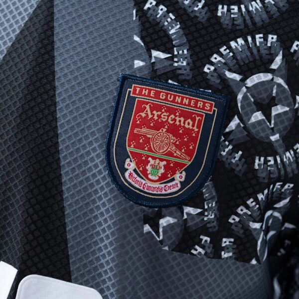 img_7460 Arsenal F.C. 1993/94 Retro Goalkeeper Long Sleeve Shirt