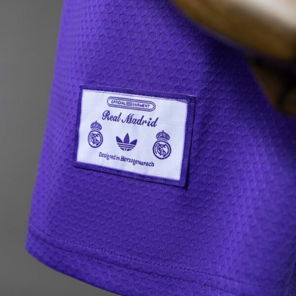 Real Madrid 2025/26 Polo Shirt  – Official Style Club Edition