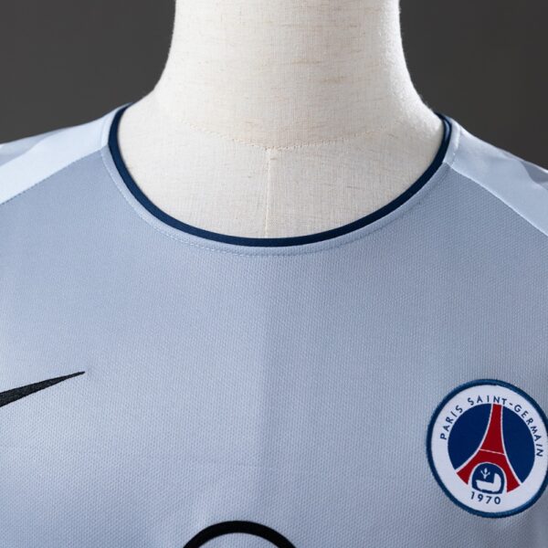 PSG 2001/02 Away Retro Jersey – Classic Paris Edition