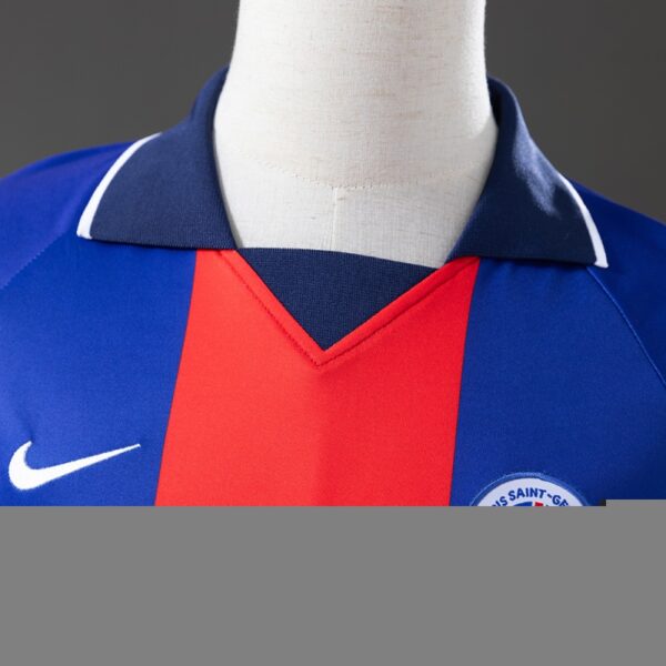 Paris Saint-Germain 2000/01 Home Retro Jersey – Classic Edition