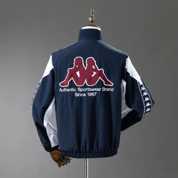 FC Barcelona Retro Windbreaker Jacket – Classic Blaugrana Edition
